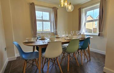 The Neal's 4 Bedroom House in Buxton Sleeps 8 - Photo 18