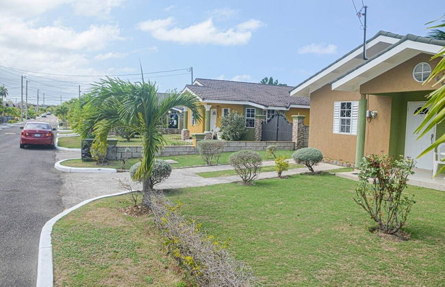 HAPPY HOLIDAYS at Drax Hall Country Club - Foto 40