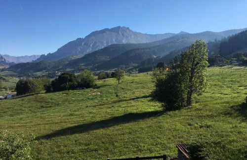 PRECIOSO CHALET JUNTO A POTES CON PISCINA-4 Hab,3 Baños - Photo 31