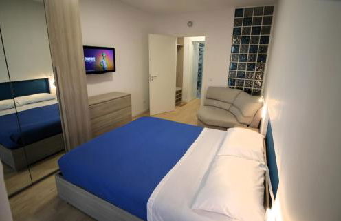 Naples Stay Inn - close to metro & all connections - Photo 13