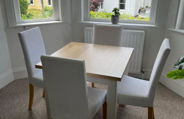 Tree Tops Apartment in Tunbridge Wells - Photo 9