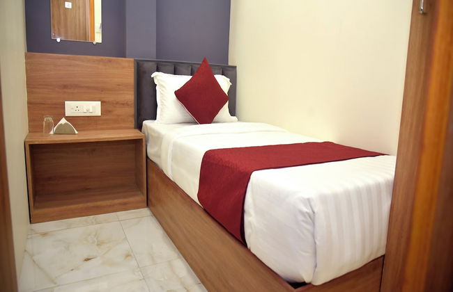 Vogue Cabin Stay Near NESCO - Foto 10