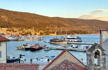 Villa Lungomare-Large Waterfront Apartment -Lungomare Promenade 6 - Foto 1
