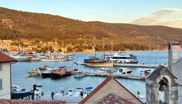 Villa Lungomare-Large Waterfront Apartment -Lungomare Promenade 6 - Foto 1