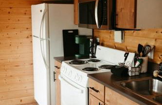 The BOAT HAUS A Montana Tiny Cabin Forest Retreat - Foto 10