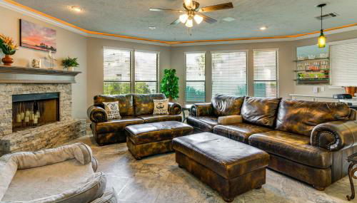 Waterfront Lake Conroe Home with Pool Access! - Foto 5