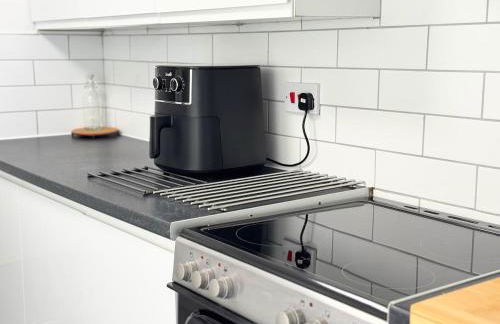 Entire 5 Bed New Home - Southampton Centre - 4BDRM - Foto 51