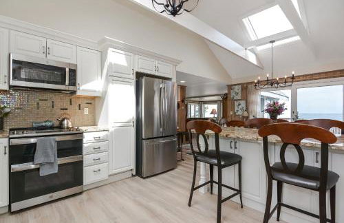 Ocean front home on dunes of Wingaersheek Beach - Photo 29