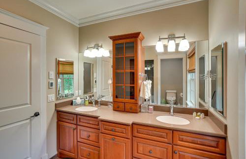 Stockbridge Retreat with Pool and Hot Tub! - Foto 16