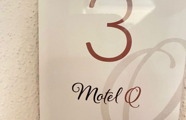 Motel Q - Dingolfing - Foto 15