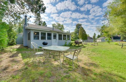 Pet Friendly Mullett Lake Cabin with Dock! - Foto 22