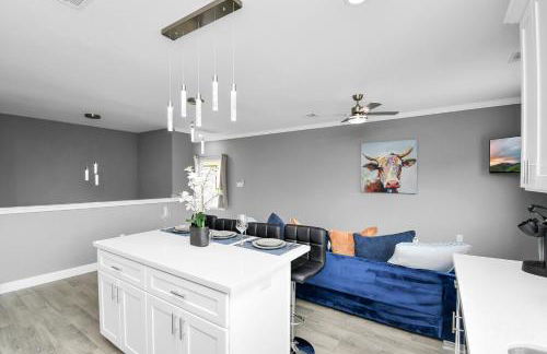 Azure Lounge Modern Urban Escape - Foto 24