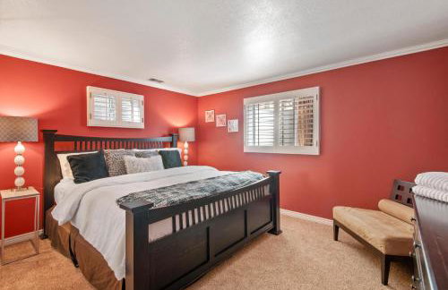 Relaxing Escape + Large Deck - 12 Min to Red Rocks - Foto 19