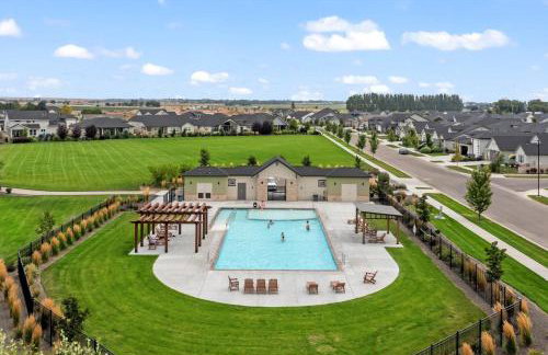 Relaxing Sauna Retreat Fire Pit and Swing Set - Foto 47