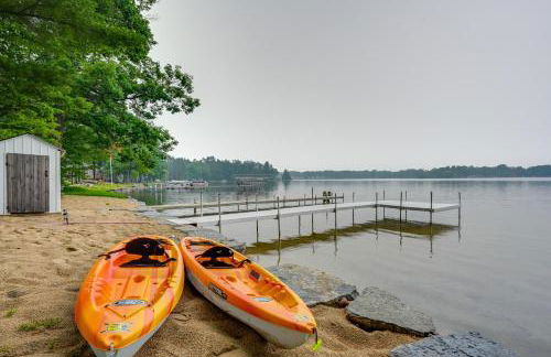 Cozy Waterfront Hale Cottage on Long Lake! - Foto 3