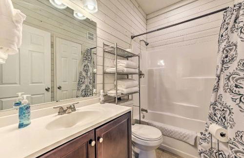 Lovely Elmira Cabin with Deck, 18 Mi to Gaylord - Foto 18