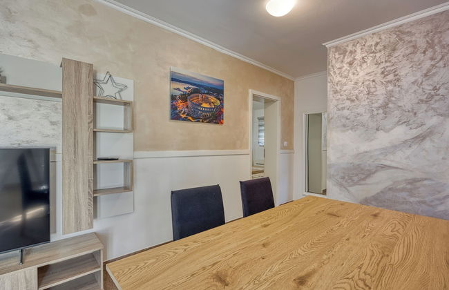 Holiday Home With Pool - Photo 30