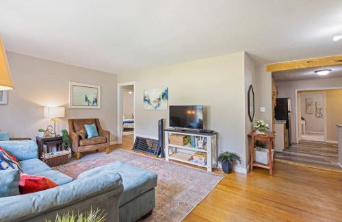 The Magnolia Manor 4BR Greenway Retreat - Photo 10