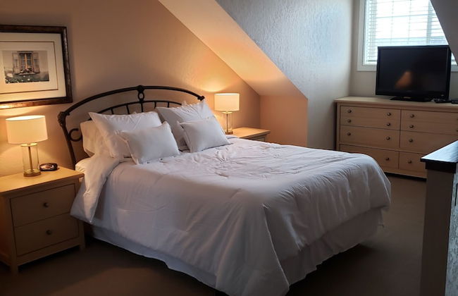 Unit 303 BD/ 2 BA - Foto 4