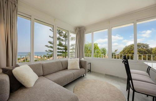 Marbella, Costabella - Beachfront Villa with Heated Pool - Photo 66