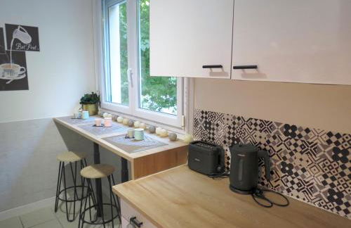 Appartement familial et cozy - Wifi - Espace Travail- Parking - Foto 10