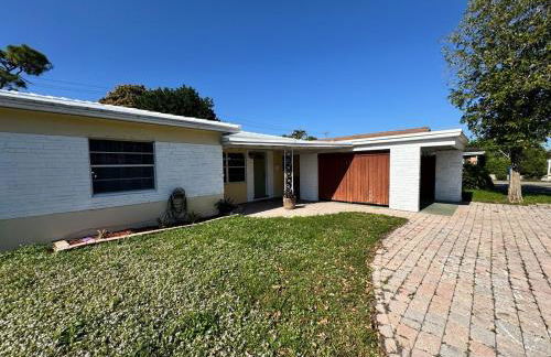 Fort Lauderdale Gem Private Yard and Patio - Foto 8