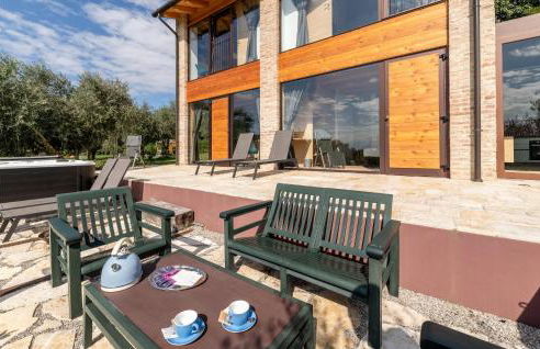 Lovely Home In Volpago Del Montello - Foto 14