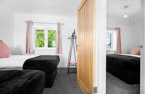 Family Contractors 3 bed house free parking sleeps7 - Foto 8