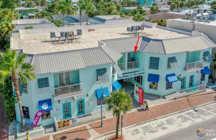 ON Flagler Avenue! Dog Friendly with Balcony and Parking Walk to the Beach! - Foto 26