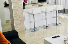 Boutique Apartment by the Sea - Photo 49