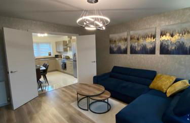 Entire Spacious 3-Bed Family Home, City Centre, Free Parking, Garden - Foto 7