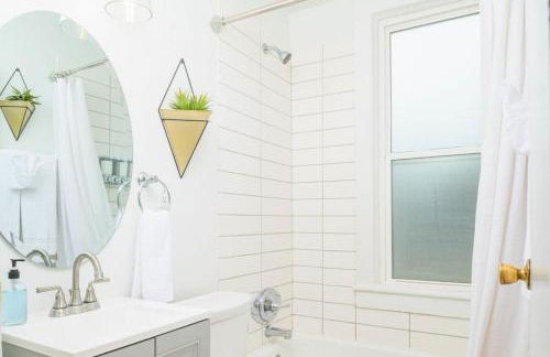 Downtown 2 Bedroom Home - Office - Foto 8