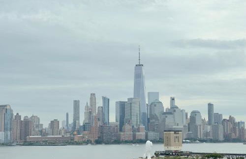 Luxury 2BR - Elevator-Gym-Laundry-10 Min to NYC - Foto 4