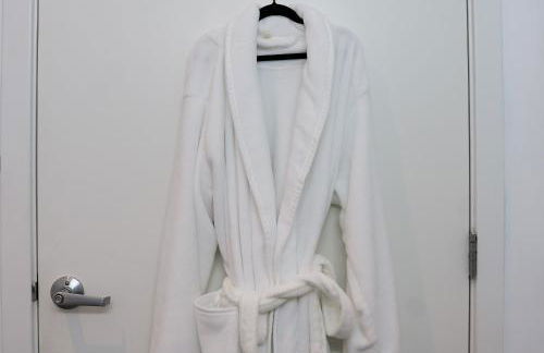 Miami Skyline Residences by Untitled Stay - Photo 60