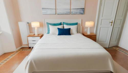 [Duomo - City Center] Appartamento elegante con suite - Photo 3