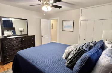 Talladega Nights to nearby Nascar ZMax CLT - Photo 16