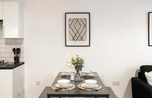 1Bed Gem Central Bletchley Perfect for Contractors - Foto 22