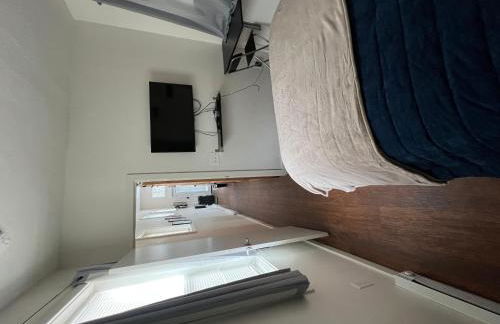 Railway Cabin at Base Camp - Foto 7