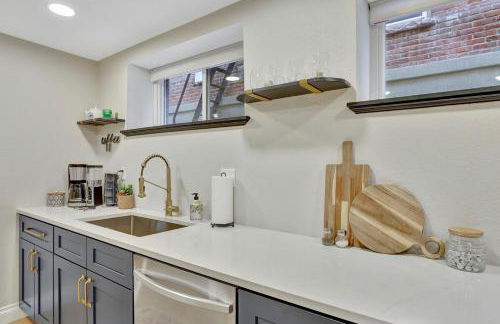 Modern Comfort in Historic Denver - Foto 15