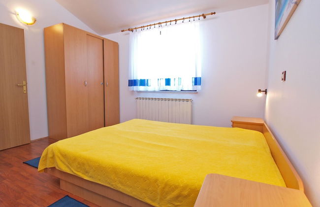 Apartment 1077 - Photo 10