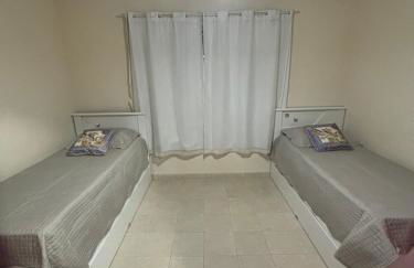 Sobrado confortável a uma quadra do mar. - Foto 16