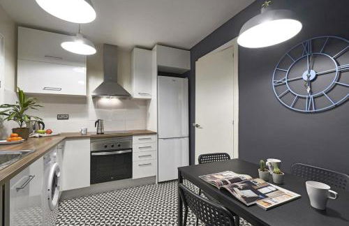 Spacious 3BRapartment in PobleSec with balcony - Foto 46