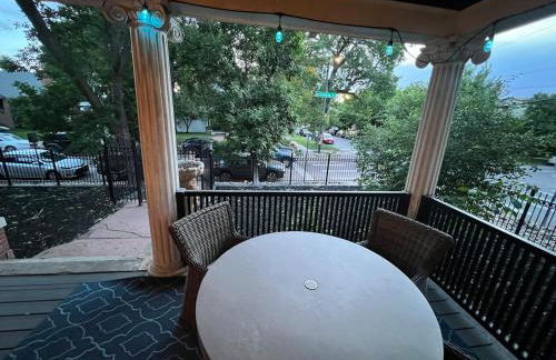 4 BR Luxurious-Gem Mansion in Heart of Denver - Foto 10