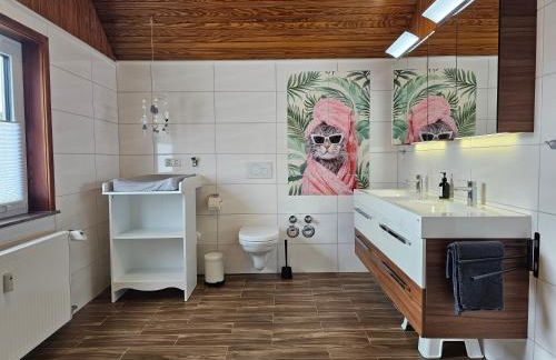 Tucan - Rooftop Terrace with View, BBQ, PS4+Stream - Foto 10