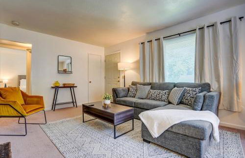 30 Day Minimum - Entire House - Washer and Dryer and AC - Photo 8