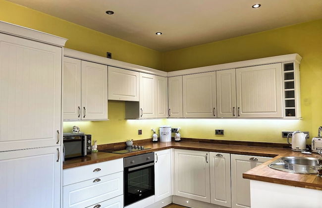 3 Bedrooms - 2 Bath Rooms - Dog Friendly - Parking - Foto 9