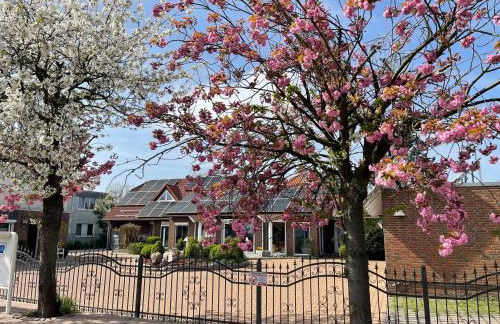 Modern House Gehrden auf 2 Etagen, Nice Garten, Barbecue, Contactless Check-in, free parking - Foto 141