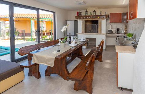 Awesome Home In Nedescina With Wifi - Foto 29