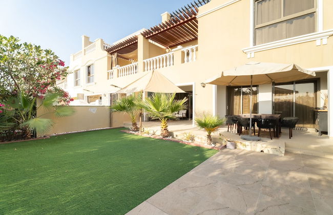 Nasma Holiday Homes - Al Hamra Village - Photo 49