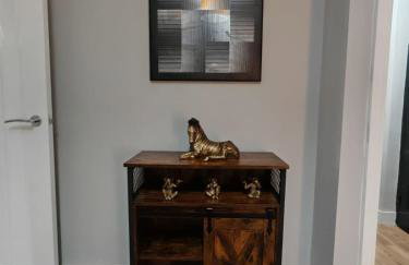 Bright 4BR Home, Outdoor Garden, Easy Parking - Foto 29